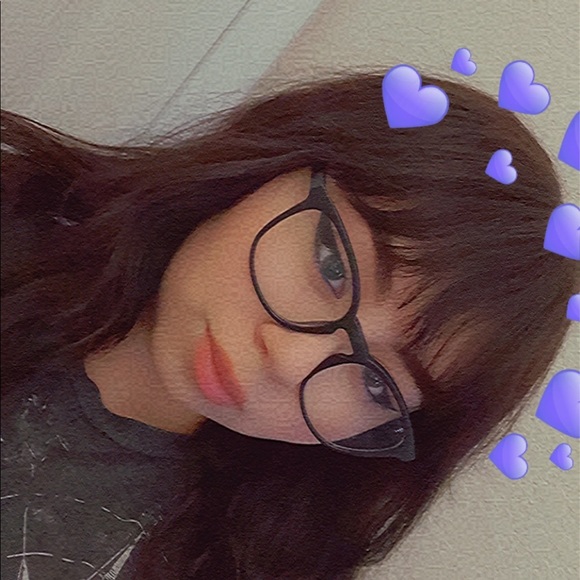 Meet your Posher, Leyra - Picture 1 of 1